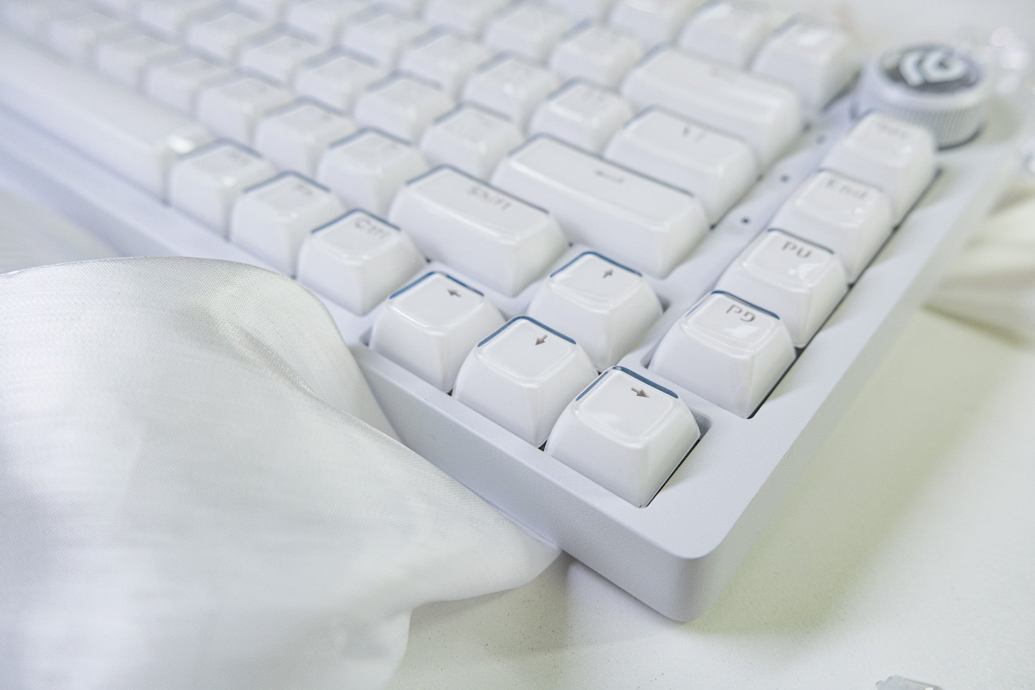 Hi75C White Jelly Mechanical Keyboard