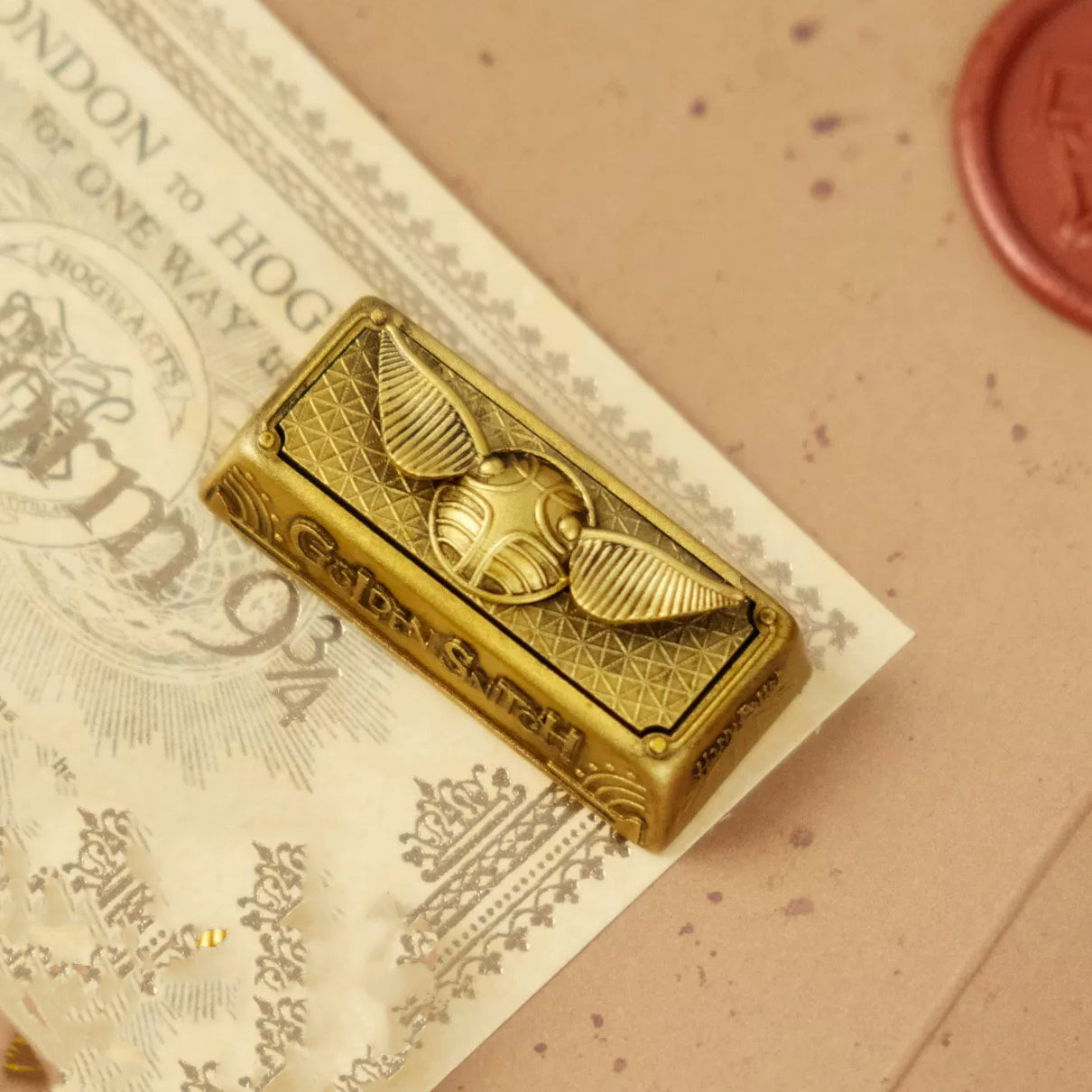 2.25U Golden Snitch Artisan Key Cap – Soulmie Keys