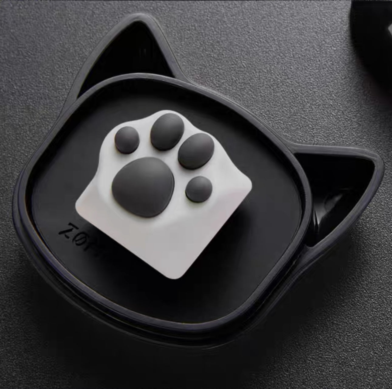 White & Grey Cat Paw Artisan Key Caps
