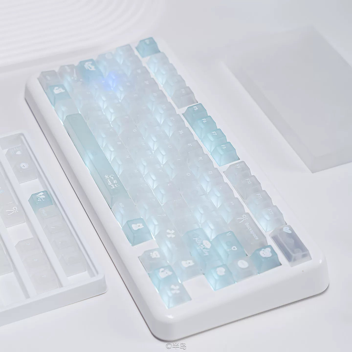 Sparking Water Key Cap Set - Sparkling Finish