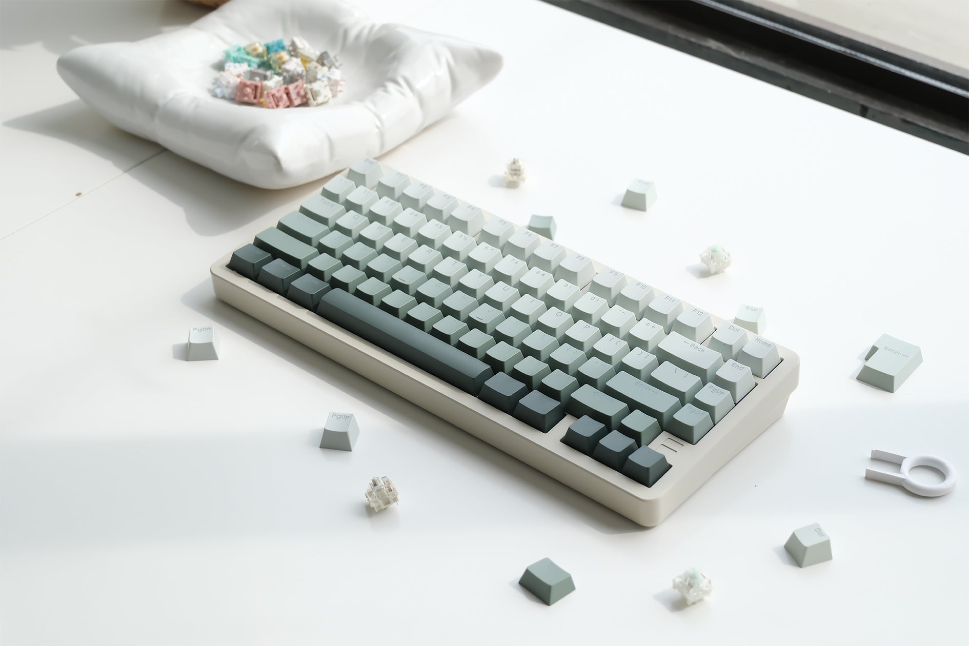 F75 Creamy White | Vine Mechanical Keyboard