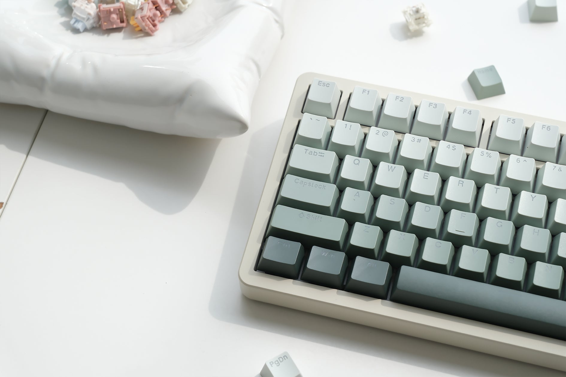 F75 Creamy White | Vine Mechanical Keyboard