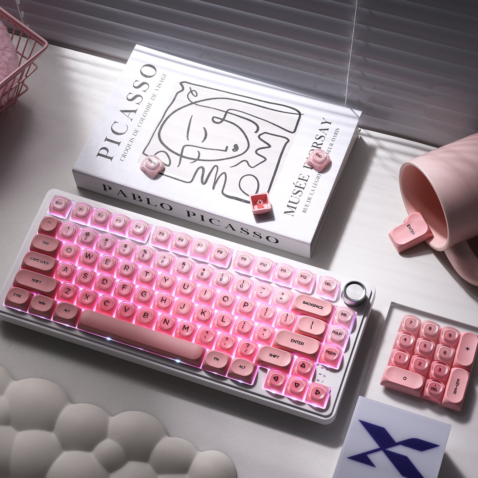 Pinky Lipsticks Key Cap Set