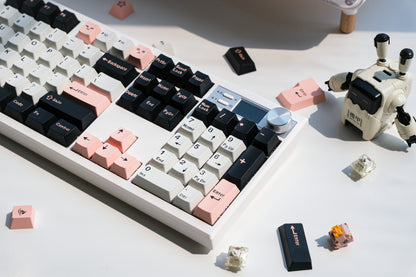 Berry Milk Tea Key Cap Set