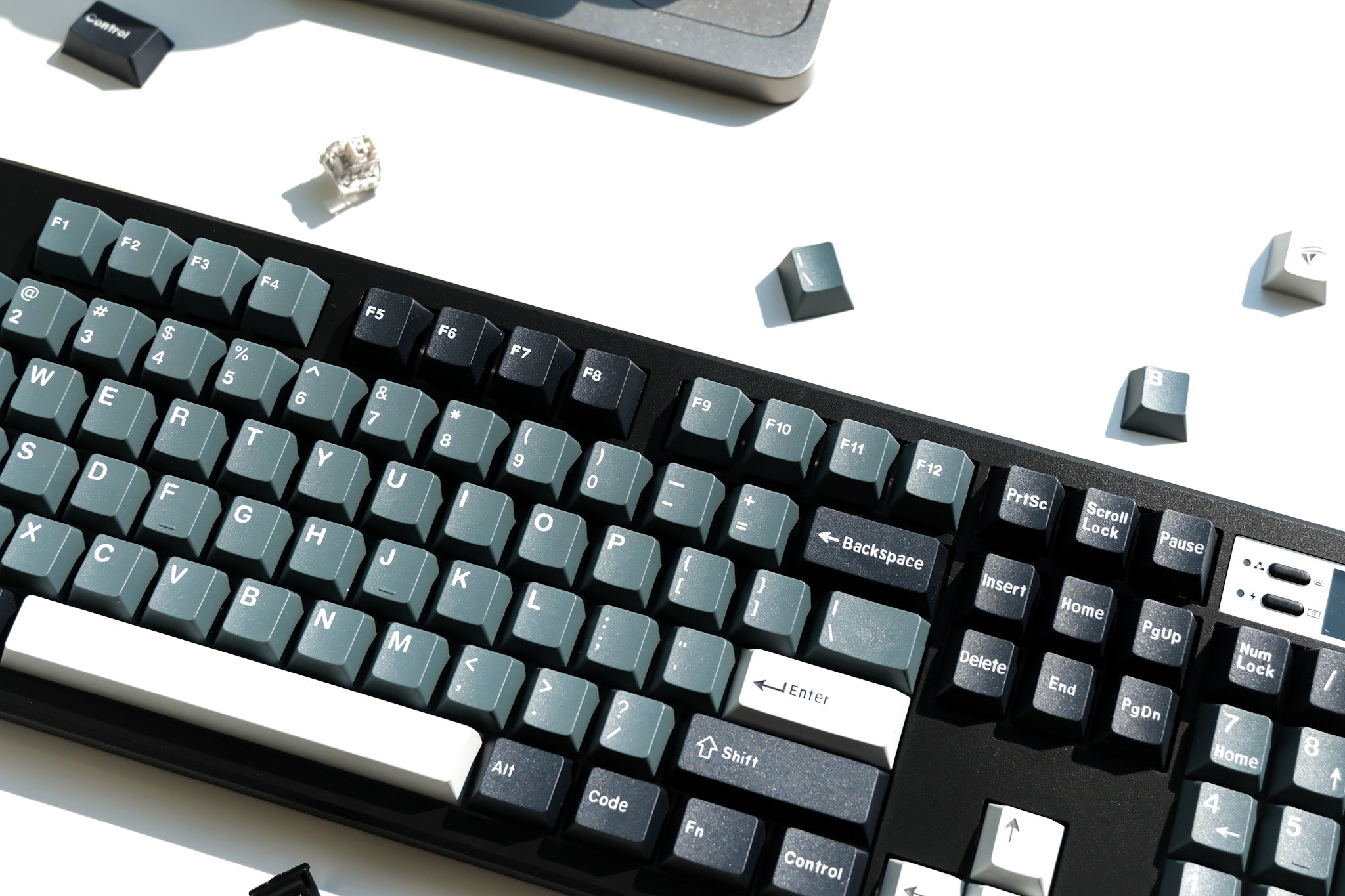 SOUL104 Dark Mist Mechanical Keyboard