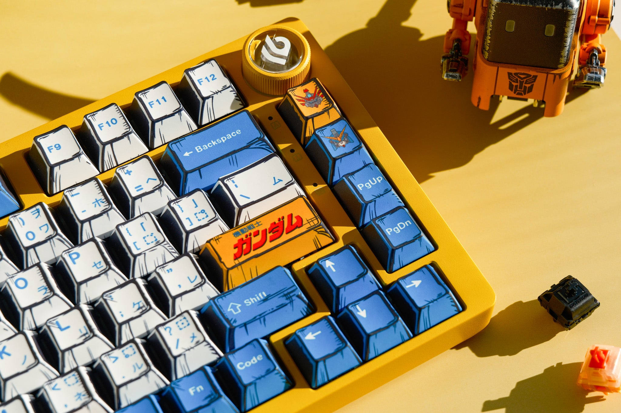 Hi75C Yellow | Gundam Comics Aluminium Mechanical Keyboard