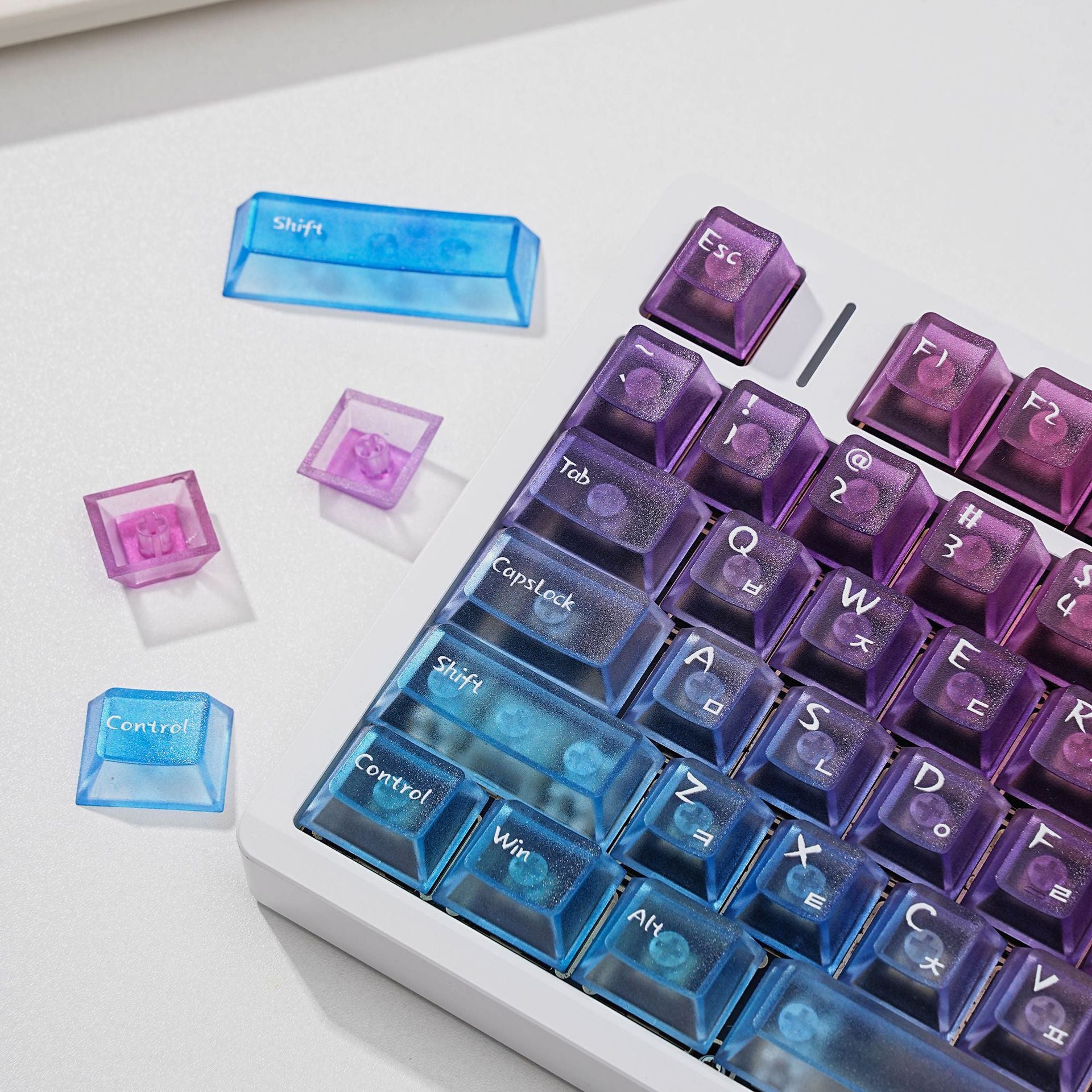 Pink Ocean Key Cap Set - Translucent Gradient