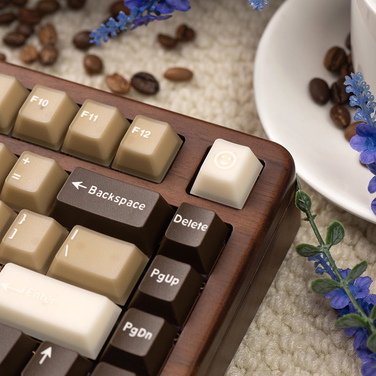 Coconut Latté Key Cap Set | Pre-order Coming Soon
