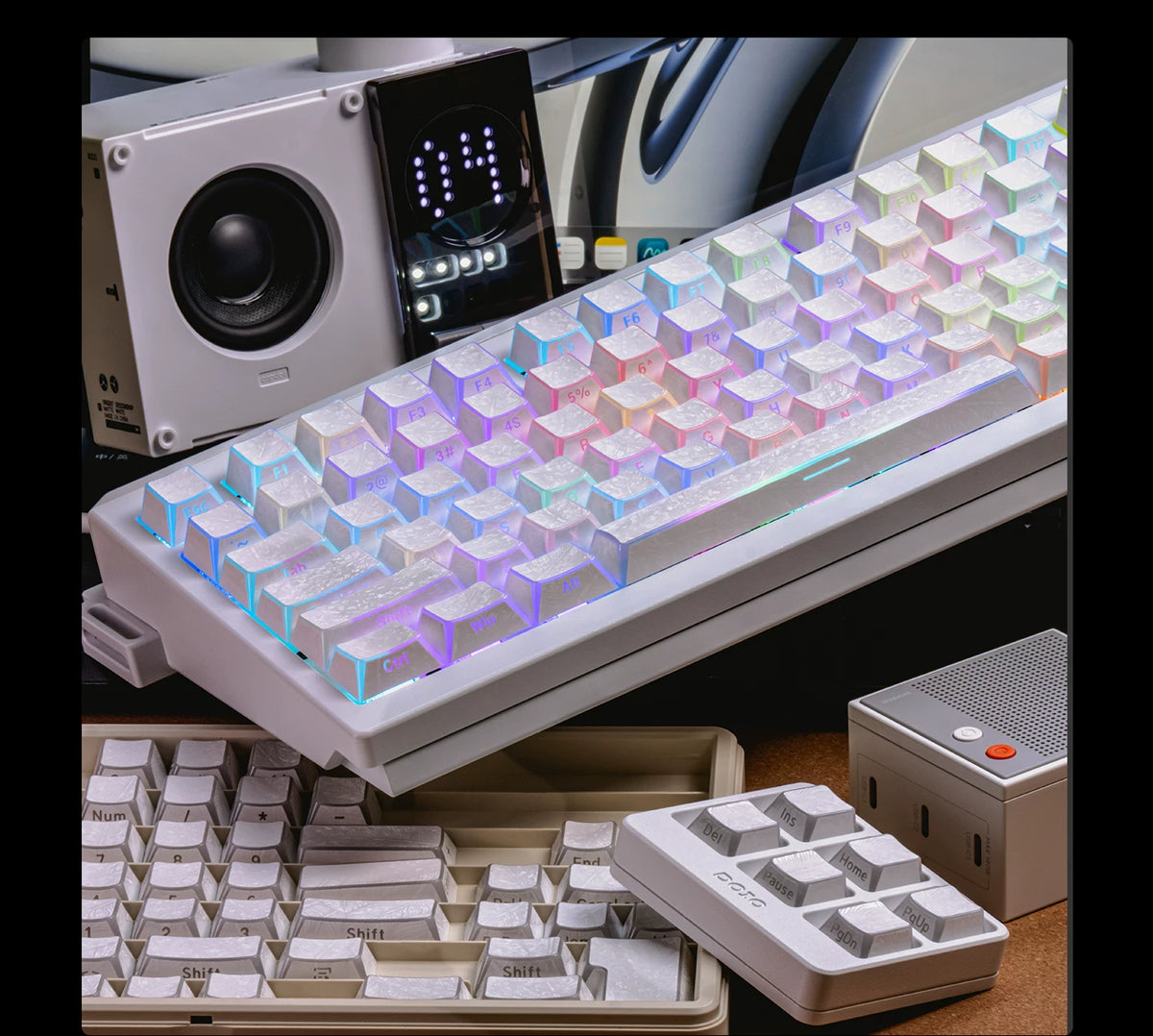 White Feather Reflection Key Cap Set