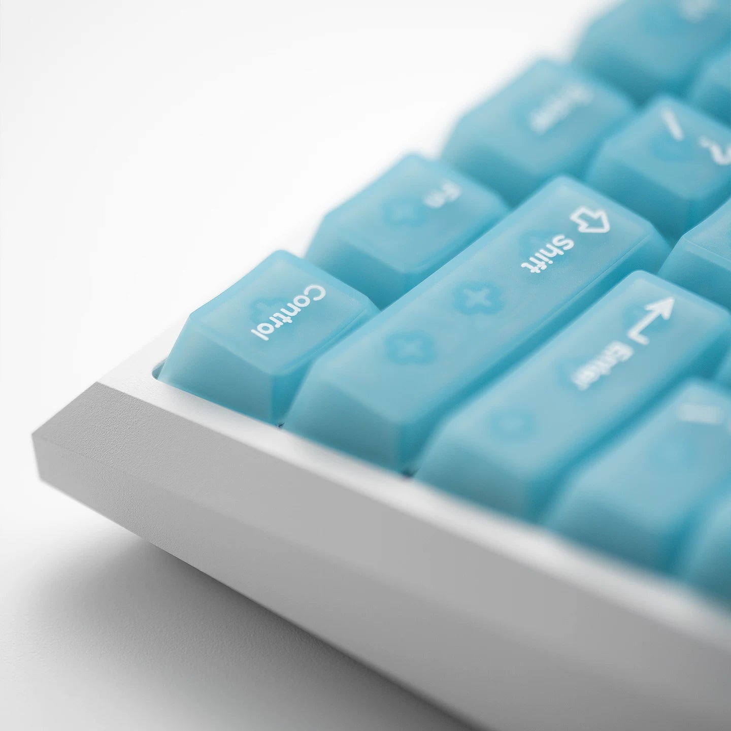 Ocean Mist Key Cap Set - 20 Transparent keys for free