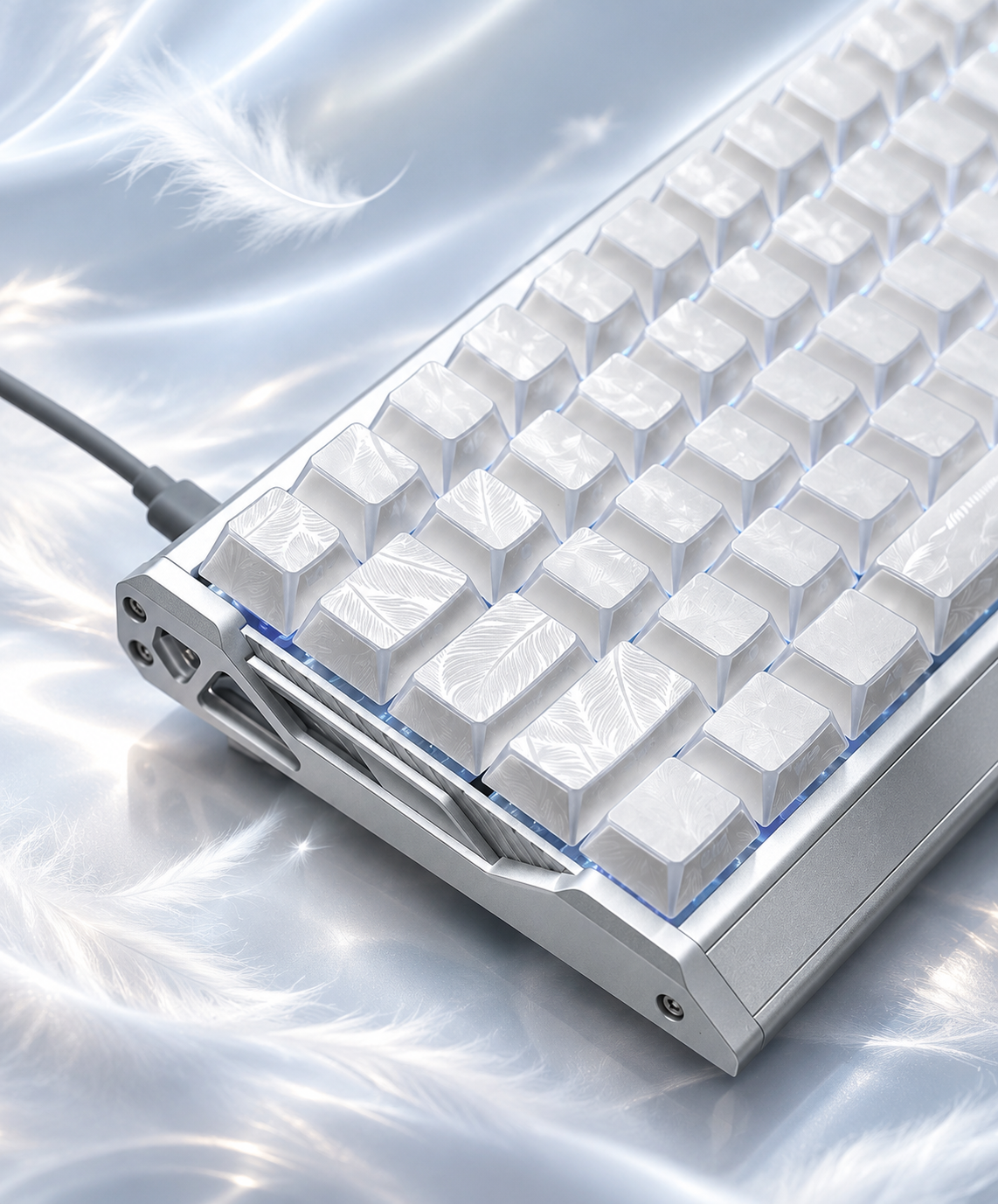 White Feather Reflection Key Cap Set